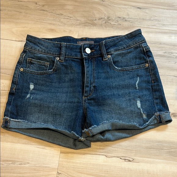 DL1961 Karlie Short - Picture 1 of 2